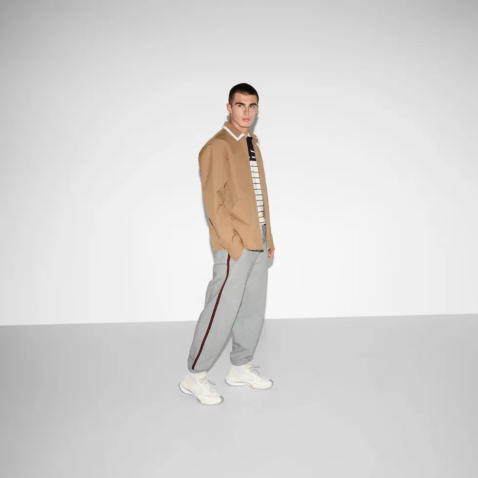 768447_XJG2X_1160_010_100_0000_Light-Cotton-jersey-jogging-pant-with-Web.webp
