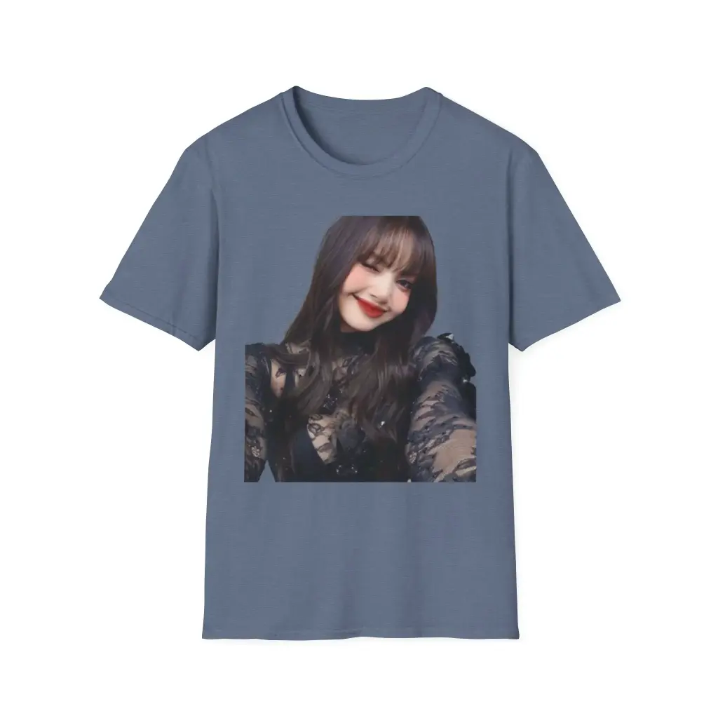 Lisa | K-Pop Fan | T-Shirt