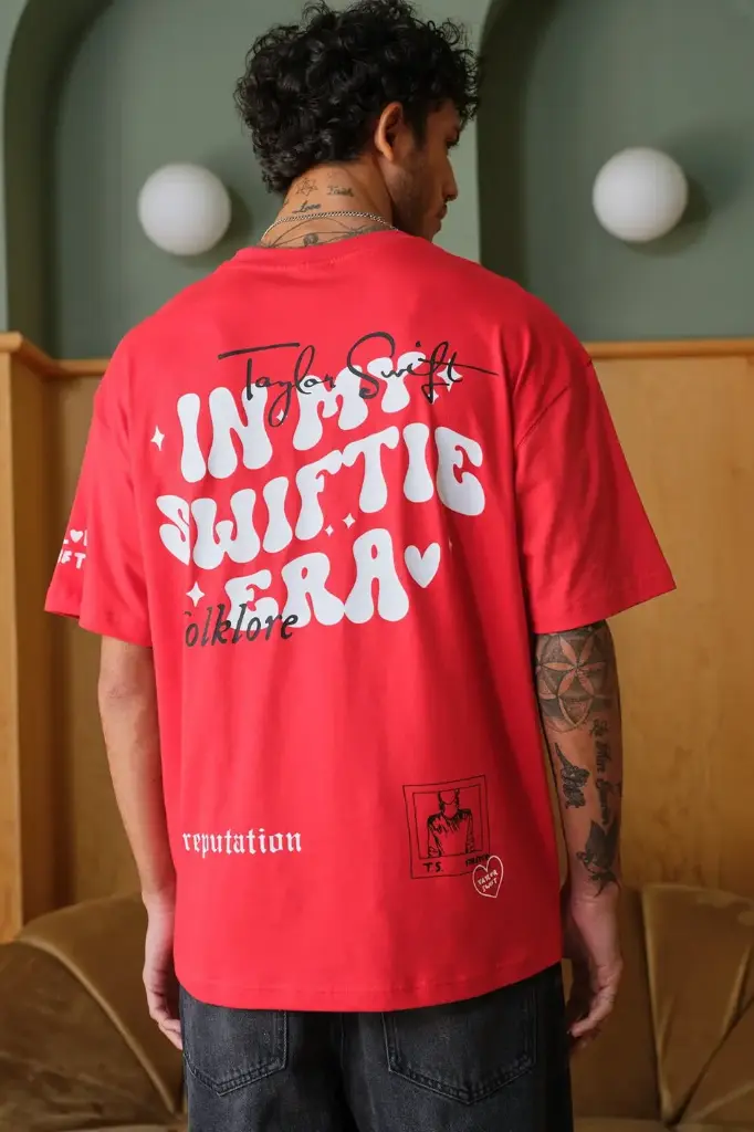 Swiftie Era | Red Comfort | T-Shirt