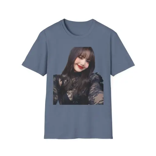Lisa | K-Pop Fan | T-Shirt