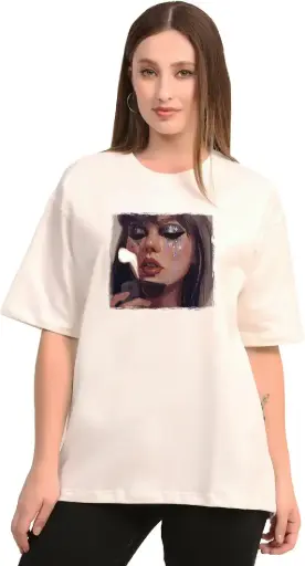 Taylor Swift | Touch Casual with Oversized White T-Shirt