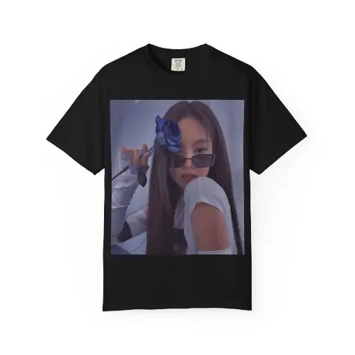 Jennie Blue Print  |  T-Shirt