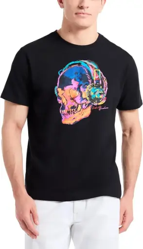 Bold vibrant Skull Printed Graphic T-Shirt