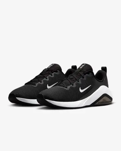 NIKE | Bella 7 Athletic Shoes